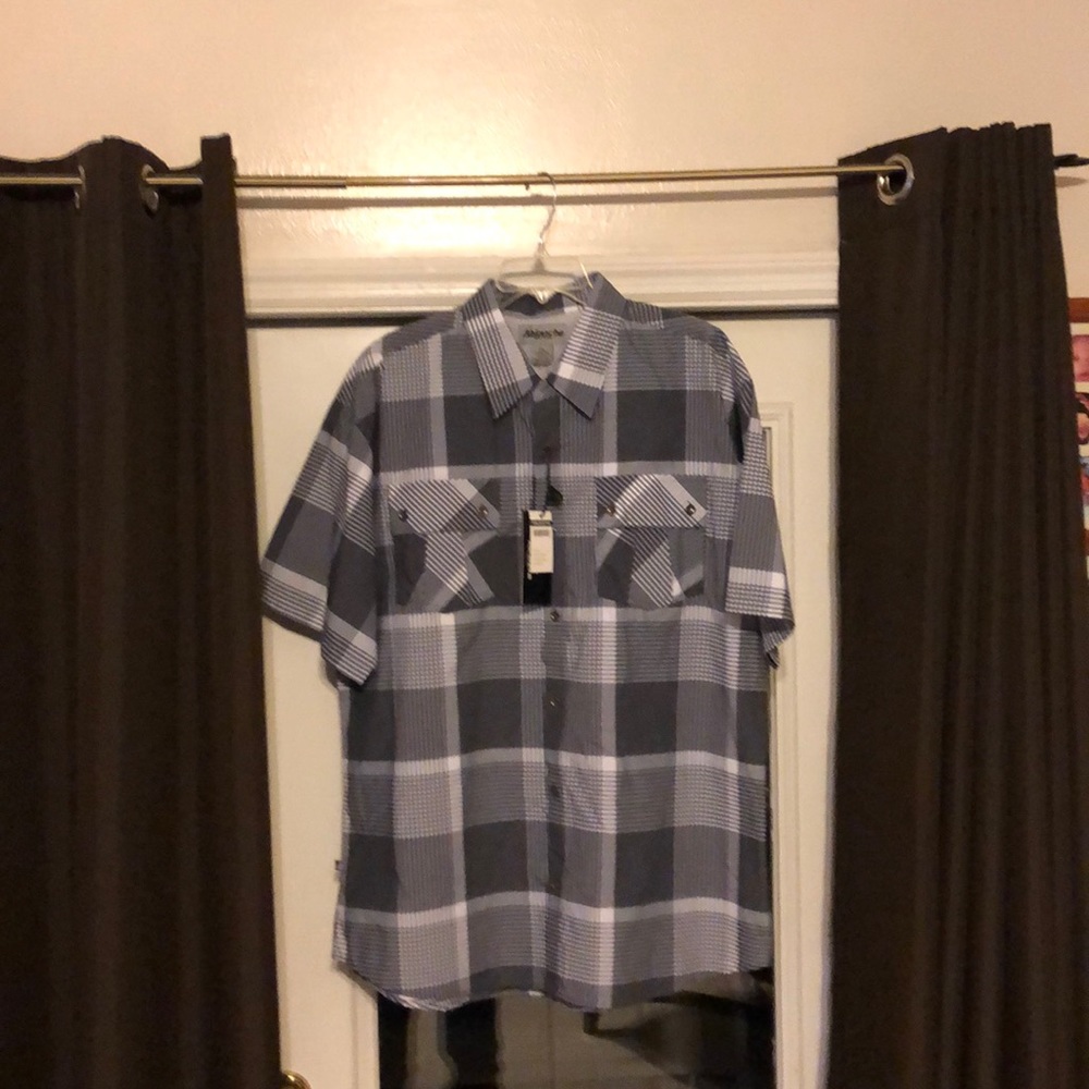 Short sleeve men shirt